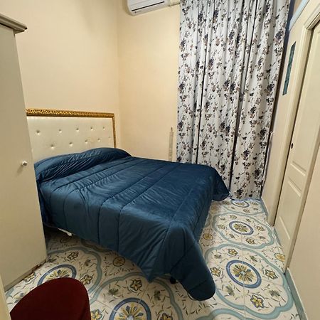 Bed and Breakfast Beb Rosy Nápoles Exterior foto