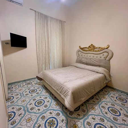 Bed and Breakfast Beb Rosy Nápoles Exterior foto