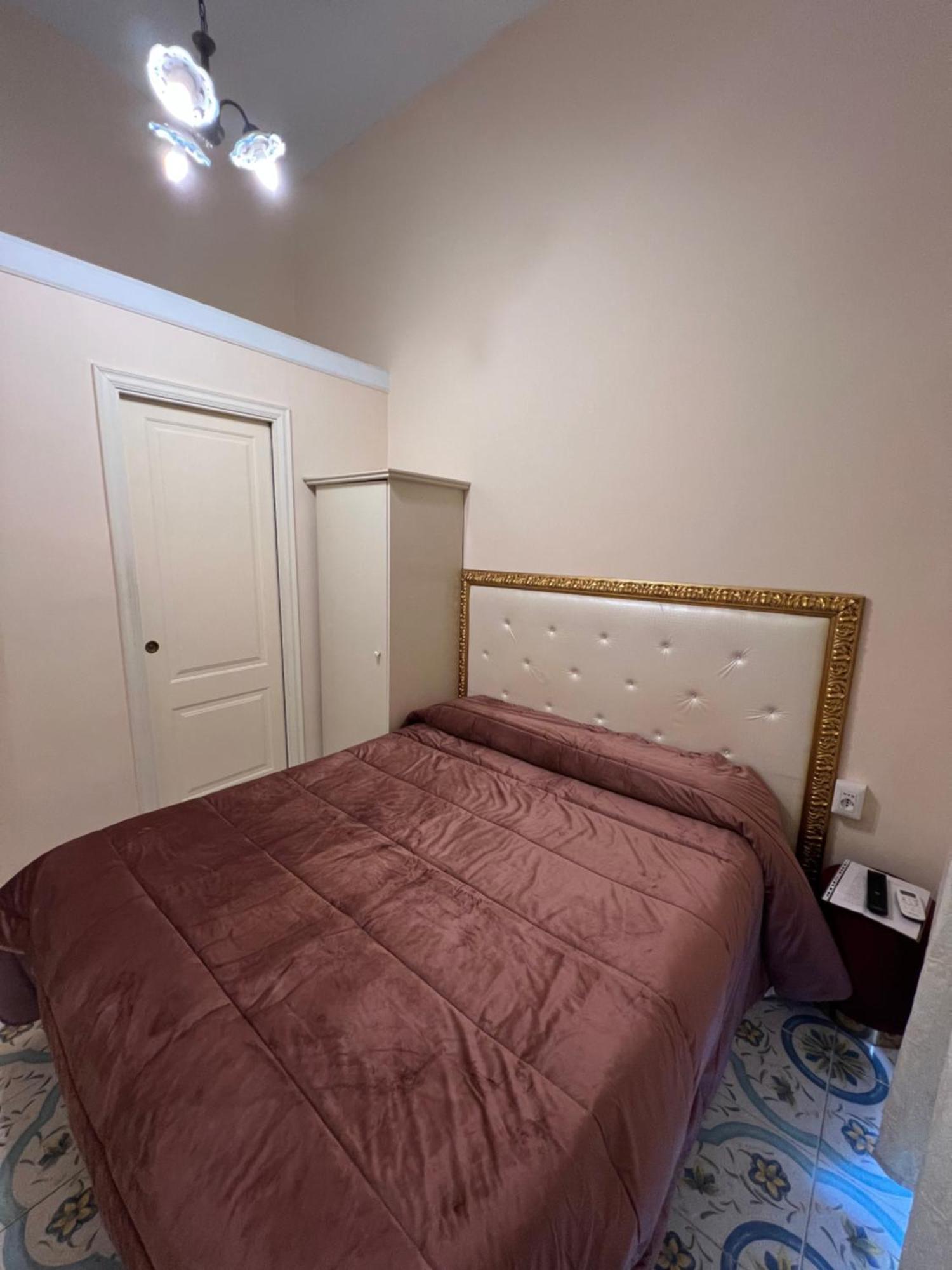 Bed and Breakfast Beb Rosy Nápoles Exterior foto